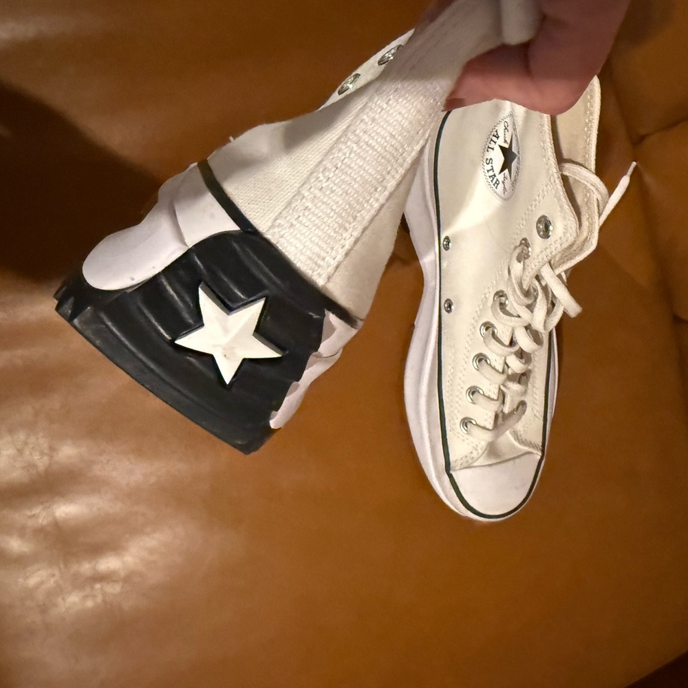 Converse White Run Star hike Chuck Taylor High-Top Sneakers - Picture 3 of 7